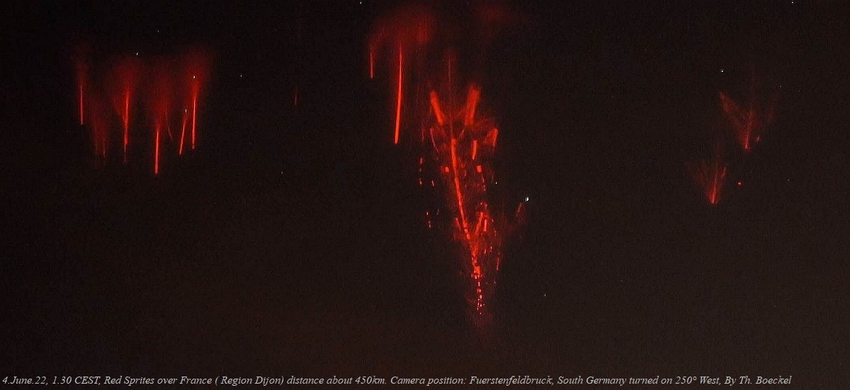 Red Sprites lightning over France 04_06_22 by Th. Boeckel