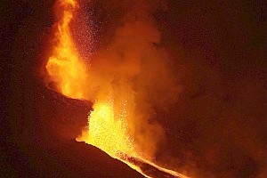 Volcano Cumbre Vieja La Palma, Canary Islands 2021, by Th. Boeckel